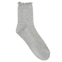 ふくふくにゃんこ メロウ刺繍クルーソックス