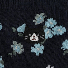 ふくふくにゃんこ 花柄刺繍クルーソックス