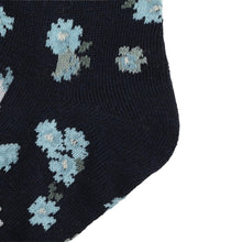 ふくふくにゃんこ 花柄刺繍クルーソックス