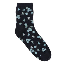 ふくふくにゃんこ 花柄刺繍クルーソックス