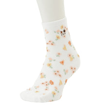 ふくふくにゃんこ 花柄刺繍クルーソックス