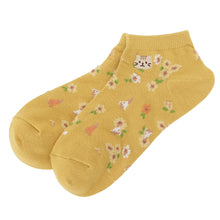 ふくふくにゃんこ 花柄刺繍ショートソックス