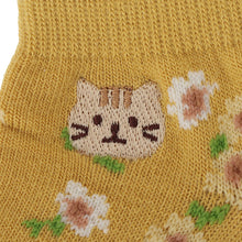 ふくふくにゃんこ 花柄刺繍ショートソックス