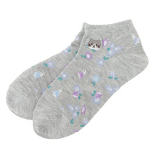 ふくふくにゃんこ 花柄刺繍ショートソックス