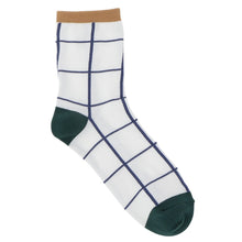 ふくふくにゃんこ ゆるまど刺繍クルーソックス