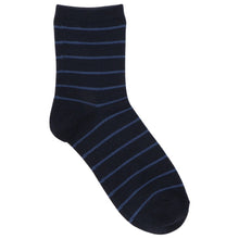 ふくふくにゃんこ 細ボーダー刺繍クルーソックス