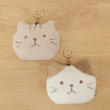 ふくふくにゃんこ ぽわぽわリール付きパスケース