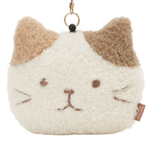 ふくふくにゃんこ ぽわぽわリール付きパスケース