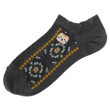 ふくふくにゃんこ  花柄刺繍ショートソックス