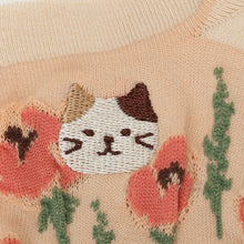 ふくふくにゃんこ  花柄刺繍ショートソックス