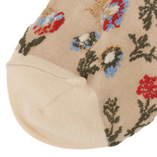 ふくふくにゃんこ  花柄刺繍ショートソックス