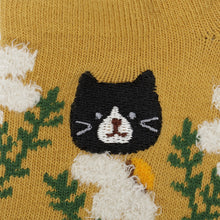 ふくふくにゃんこ  花柄刺繍ショートソックス