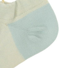 ふくふくにゃんこ  花柄刺繍ショートソックス