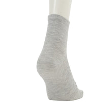 ふくふくにゃんこ  穴があきにくいクルーソックス