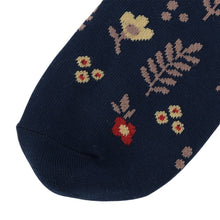 ふくふくにゃんこ 花柄刺繍クルーソックス