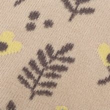 ふくふくにゃんこ 花柄刺繍クルーソックス