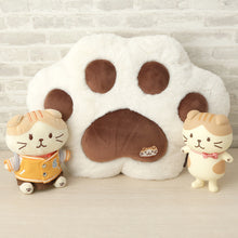 ふくふくにゃんこ スコア肉球クッション