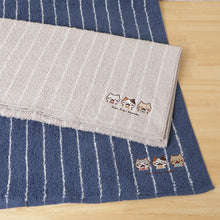 ふくふくにゃんこ ひげにゃんこバスタオル