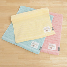 ふくふくにゃんこ みつめてフェイスタオル