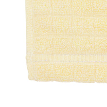 ふくふくにゃんこ みつめてタオルチーフ