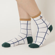 ふくふくにゃんこ ゆるまど刺繍クルーソックス