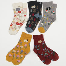 ふくふくにゃんこ 花柄クルーソックス