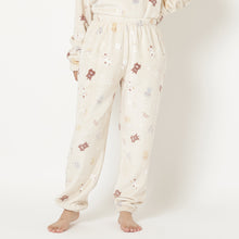 ふくふくにゃんこ フランネル被りパジャマ