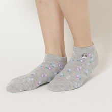 ふくふくにゃんこ 花柄刺繍ショートソックス