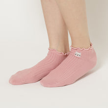 ふくふくにゃんこ メロウ刺繍ショートソックス