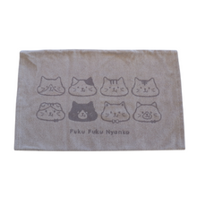 ふくふくにゃんこ のびのび枕カバー