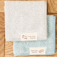 ふくふくにゃんこ  ごろにゃんタオルチーフ