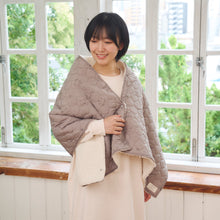 ふくふくにゃんこ 中綿キルト3WAY ブランケット ケープ