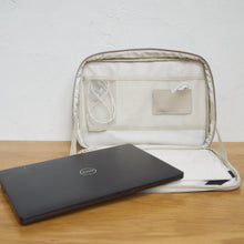 ふくふくにゃんこ 入れたまま使えるPCケース