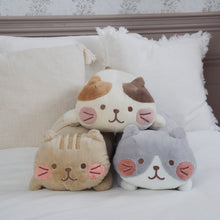 ふくふくにゃんこ まんまるほっぺ寝そべりクッション 【WEB限定】【海外向け商品】