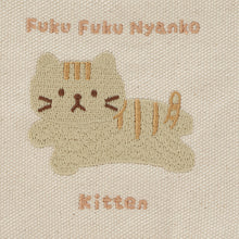 ふくふくにゃんこ KITTEN刺繍ティッシュポーチ