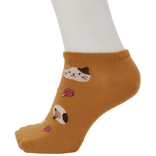 ふくふくにゃんこ 総柄スニーカーソックス