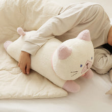 ふくふくにゃんこ ぽわぽわねそべりクッション