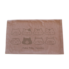 ふくふくにゃんこ のびのび枕カバー