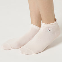 ふくふくにゃんこ 刺繍メロウスニーカーソックス