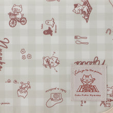 ふくふくにゃんこ おでかけ吊り下げられる大容量ポーチ