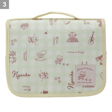 ふくふくにゃんこ おでかけ吊り下げられる大容量ポーチ