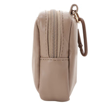 ふくふくにゃんこ ラテ色カラビナ付きガジェットポーチ