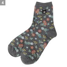 ふくふくにゃんこ 花柄刺繍ソックス