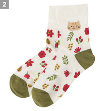 ふくふくにゃんこ 花柄クルーソックス