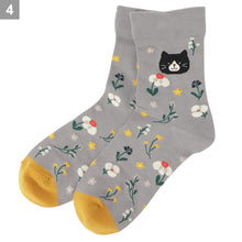 ふくふくにゃんこ 花柄クルーソックス