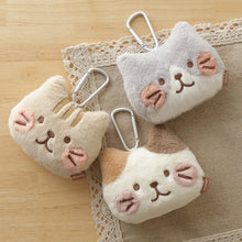 ふくふくにゃんこ ほっぺフェイスポーチ(ミケ・チャチャ・ハッチ)