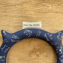 ふくふくにゃんこ 耳付き2WAYコールドループM