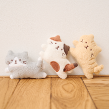 ふくふくにゃんこ KITTENぬいバッジ