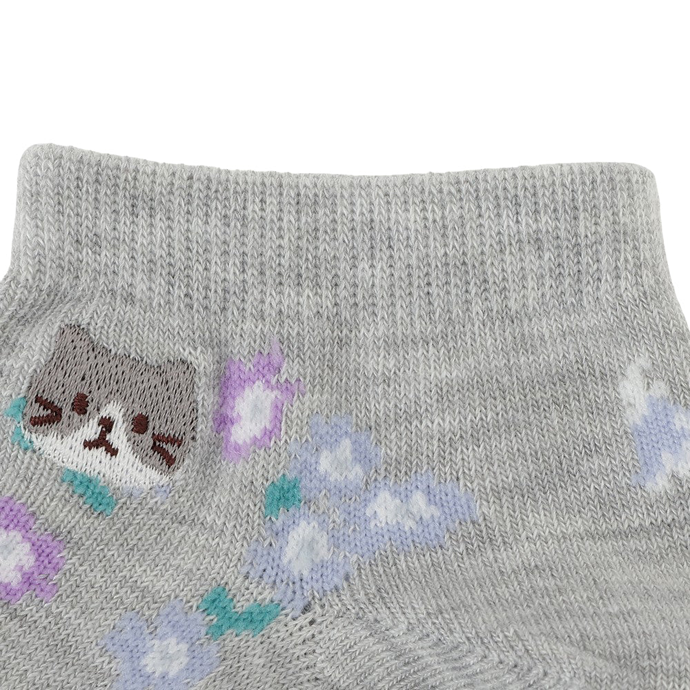【古猫】3点おまとめ　ポンチョカットソー　刺繍ブーツ　孔雀の羽ピアス ふくふくにゃんこ 花柄刺繍ソックス – HAPiNS online shop