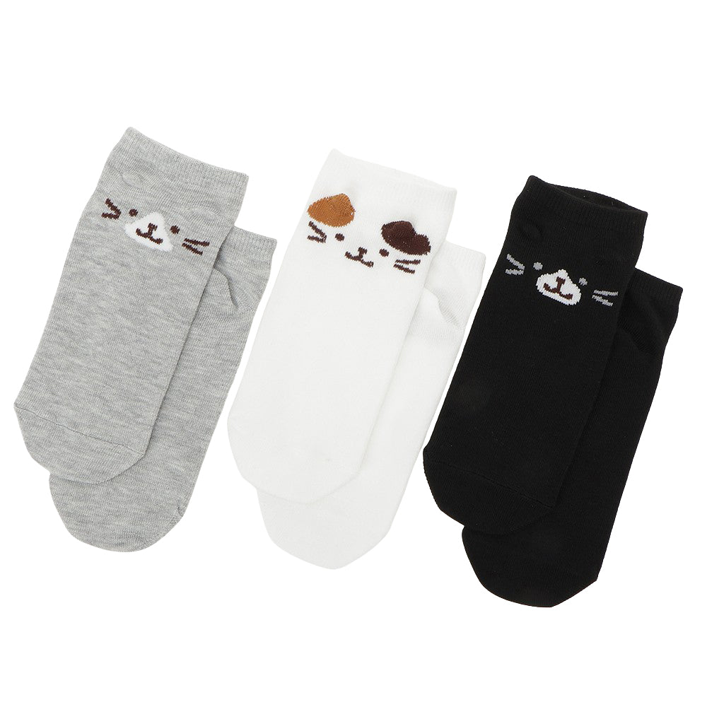ふくふくにゃんこ ねこみみ ショート ソックス – HAPiNS online shop